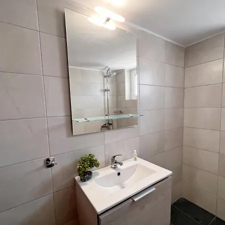 Wsd Spintharou New Cozy 3bd With Balcony City View Apartment *